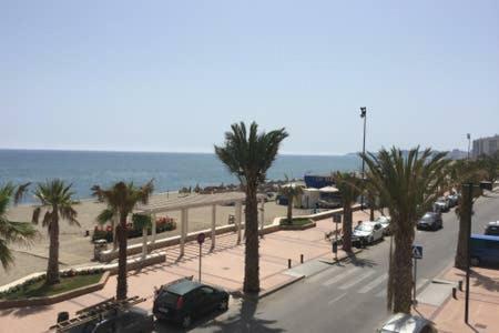 Espectacular 1ª Línea De Playa...te Enamoraras!!! * Fuengirola