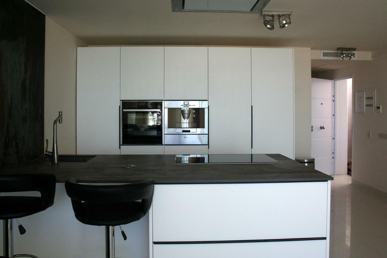 Front Port Line Sleeps 6 Apartamento Marbella