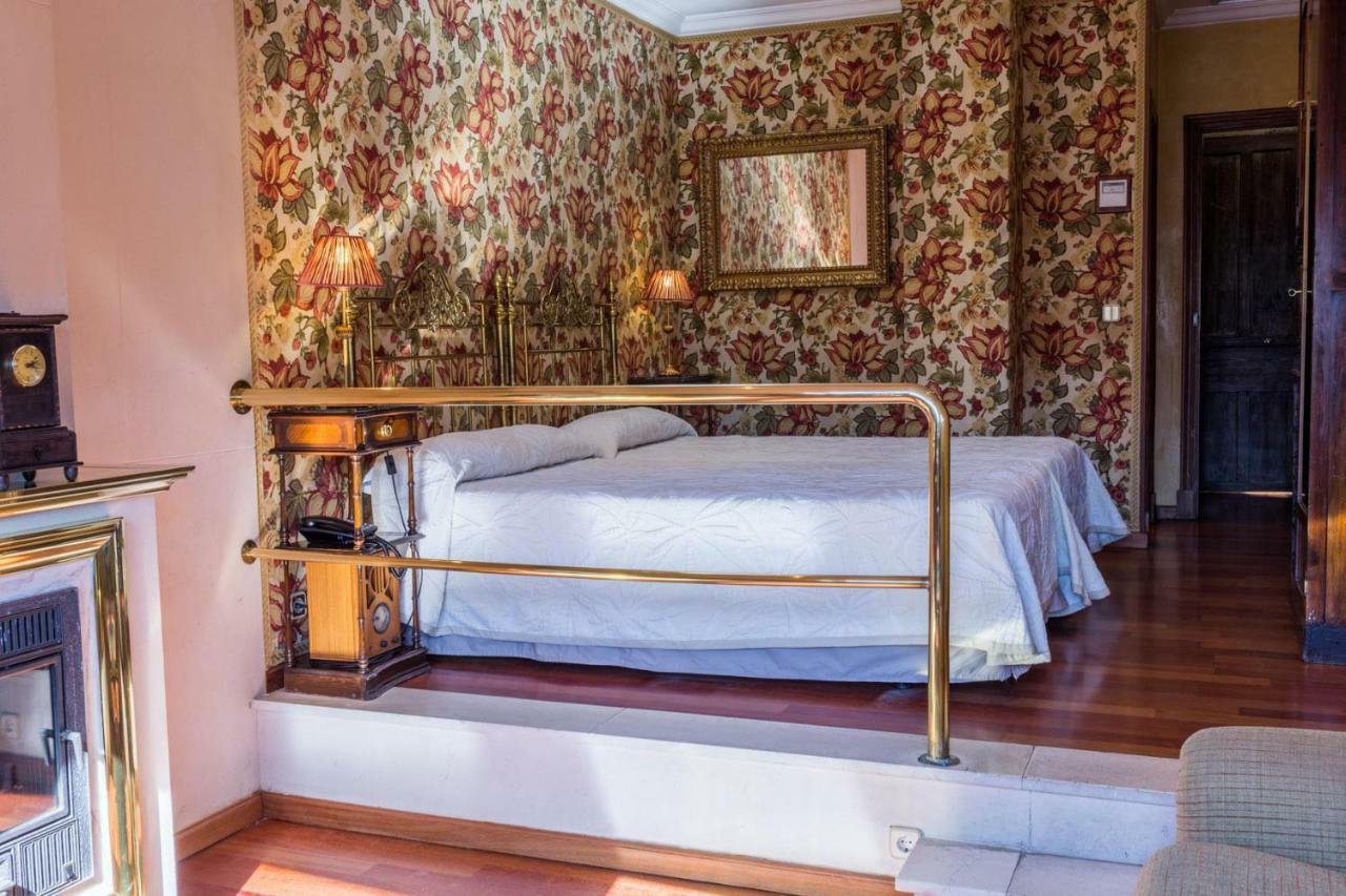 Alabardero Hotel