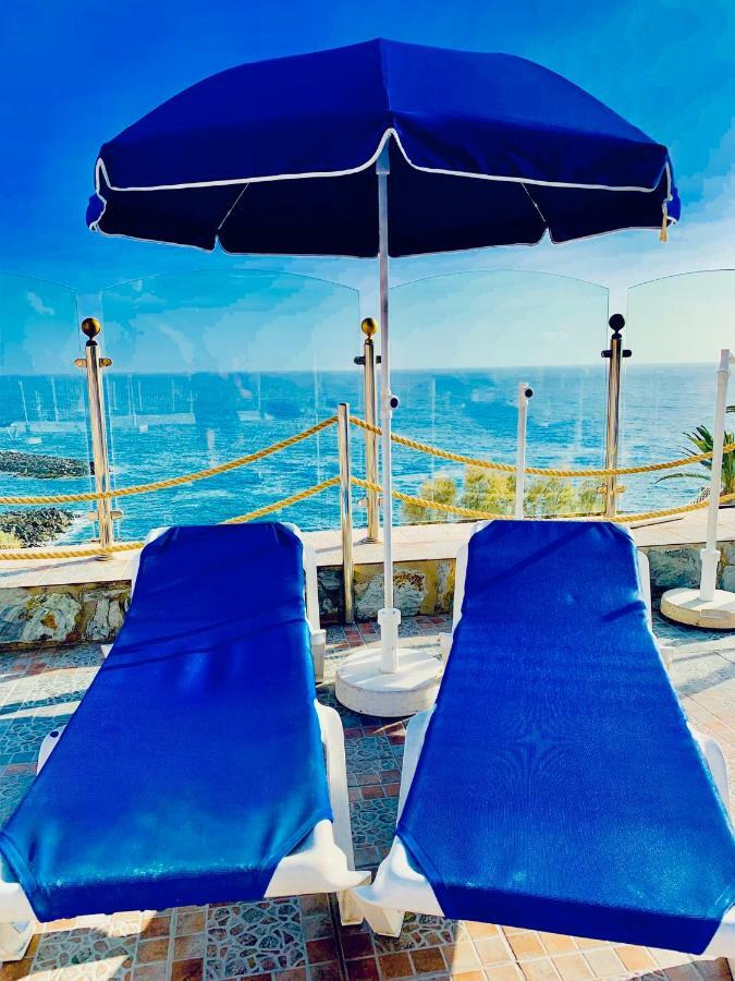 Apartment First Line Seaview *