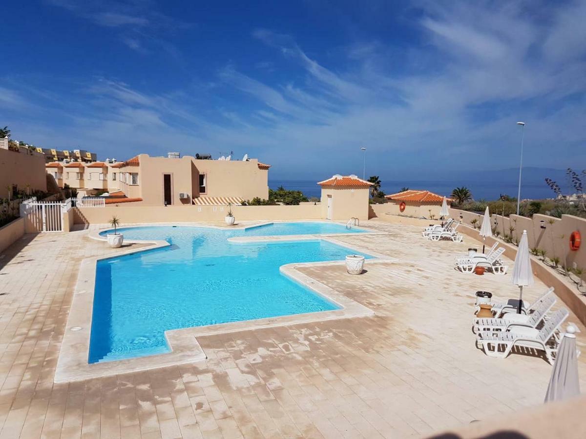 Сasa de vacaciones Roque Del Conde 2 With Fantastic Sea Views, 2 Terraces, Pool, Wifi, Sat-tv, Dishwasher