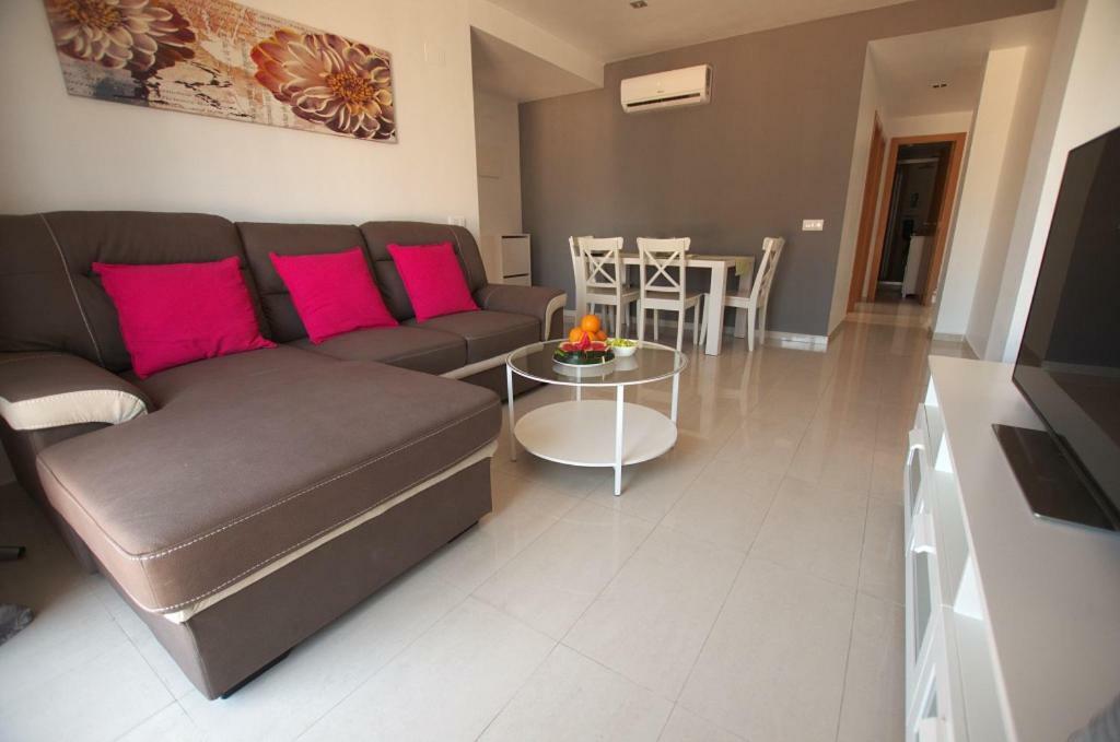 Apartamento 600 Metros De La Playa De *