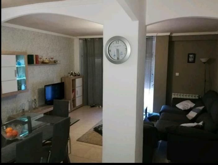 En La Zona Turistica De Apartamento