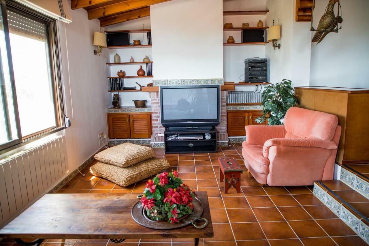 Las Buganvillas