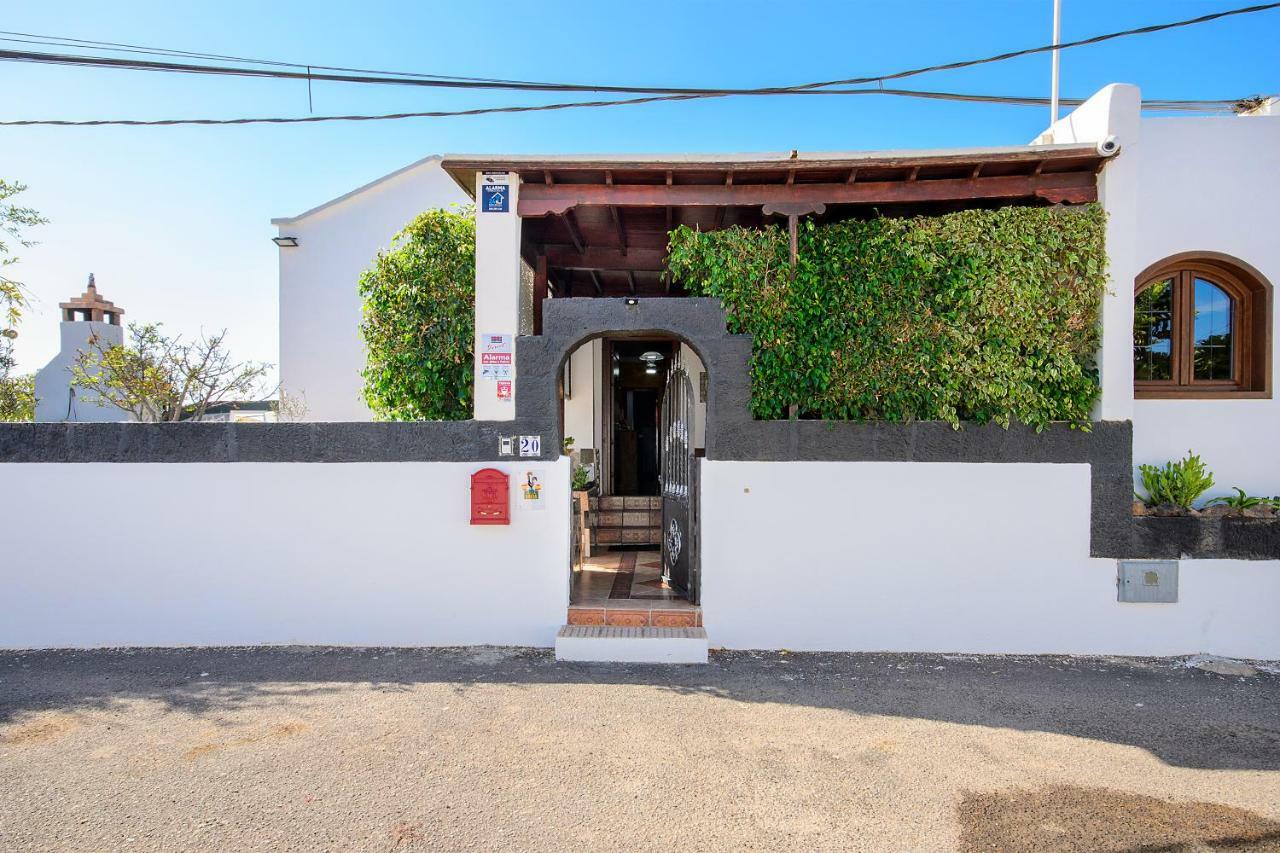 Villa Hearth Away From House. Breia *