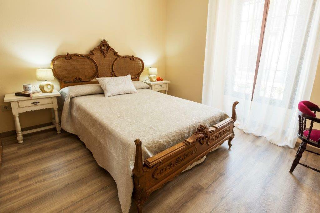 Casa Los Lagares Homestay