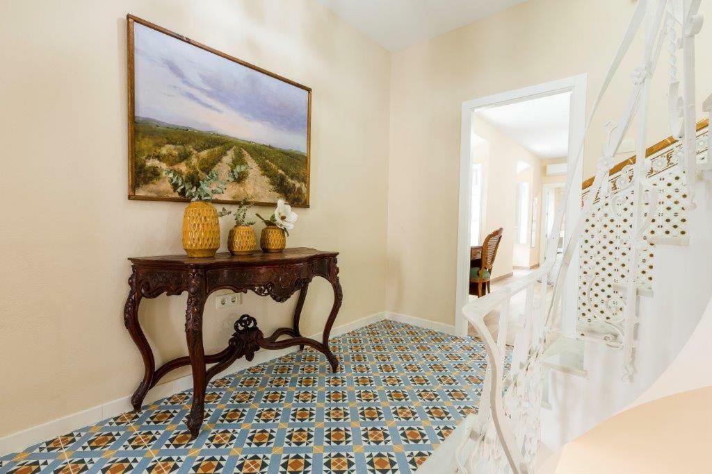 Casa Los Lagares Homestay *