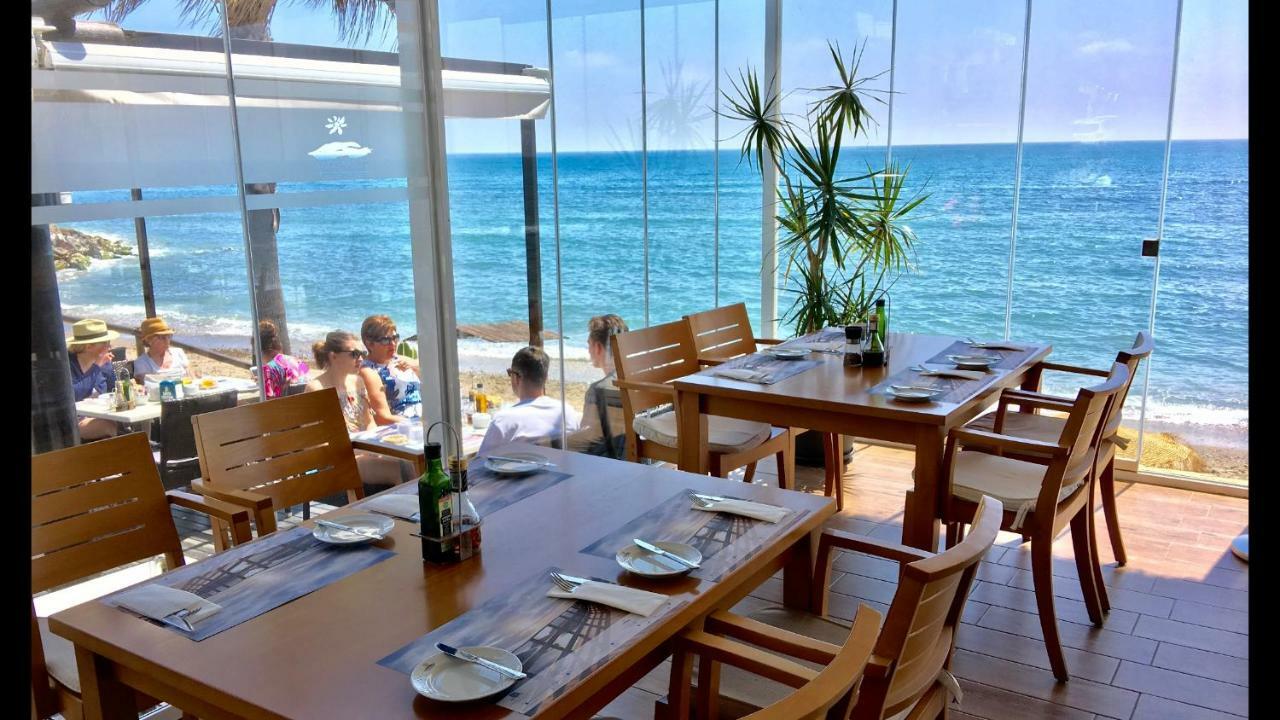Mi Capricho A16 Beachfront Apartamento