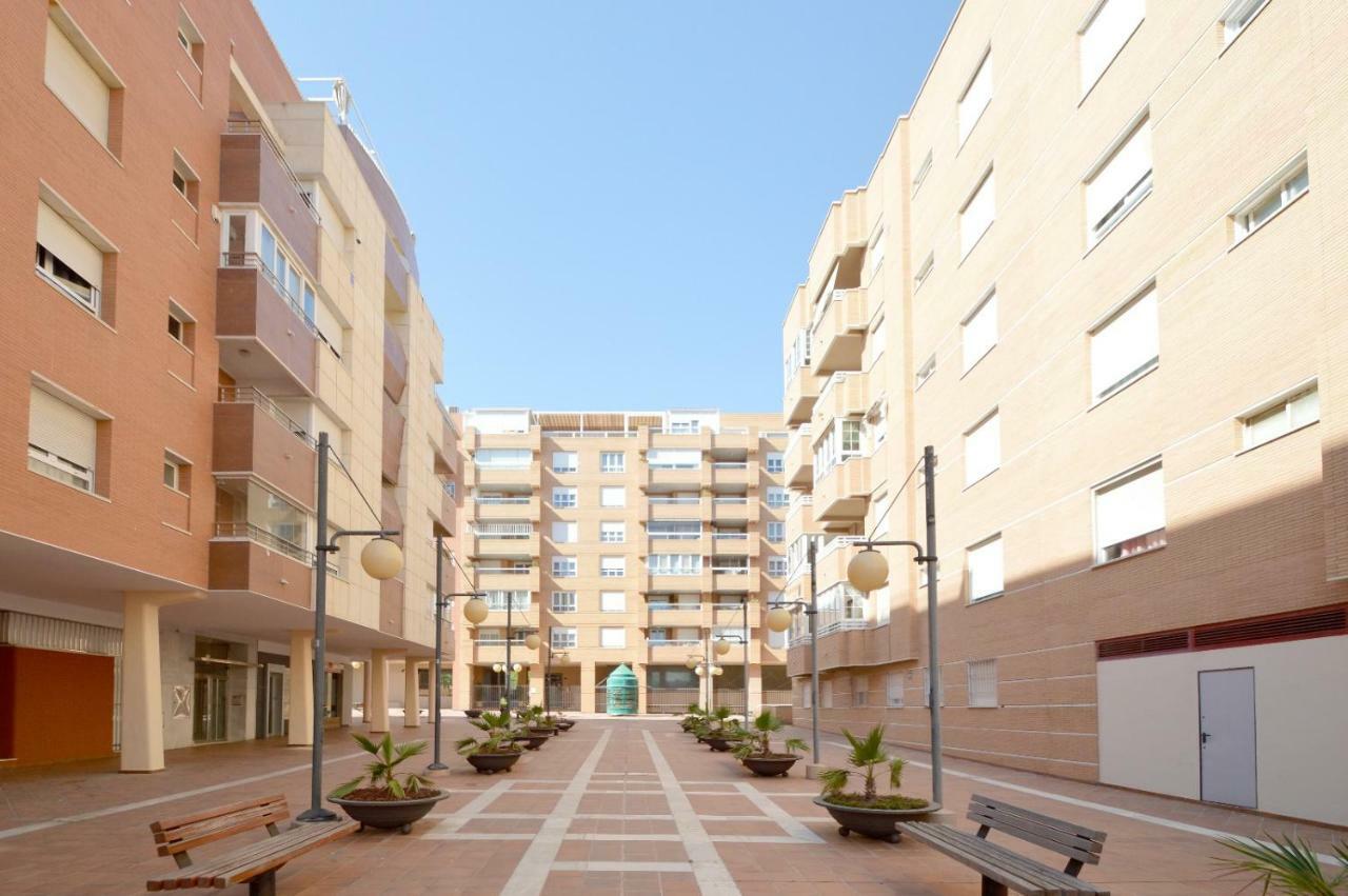 Moderno Apartamento Frente A La Playa Y El Centro Apartamento