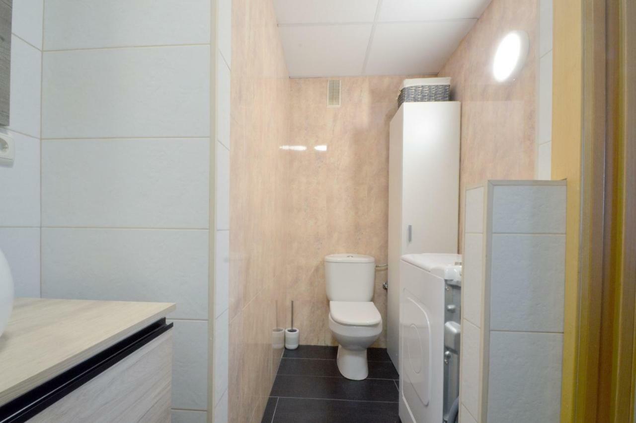 Moderno Apartamento Frente A La Playa Y El Centro Almería
