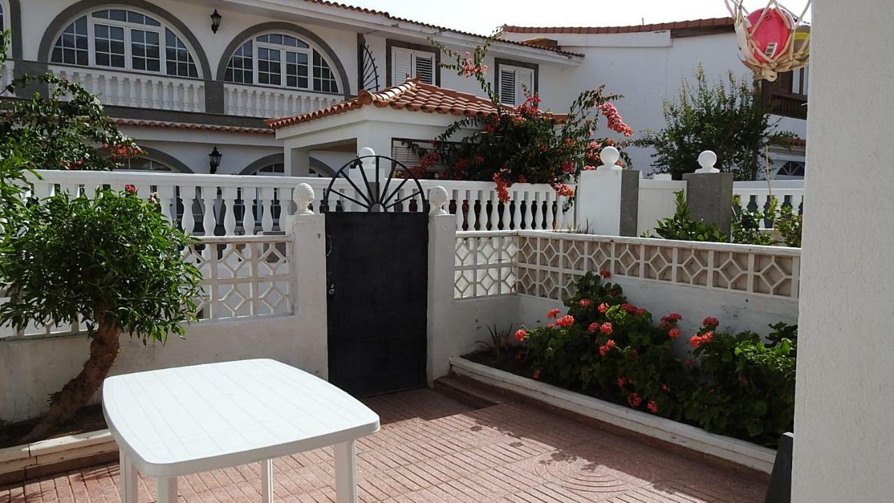 Сasa de vacaciones La Palmera1 Casa Al Primer Piso Con 2 - Two Bedroom House On The First Floor --- La Palmera 2 Casa En Planta Baja Con 1 Dormitorio, One Bedroom House On The Ground Floor Agaete (Gran Canaria)