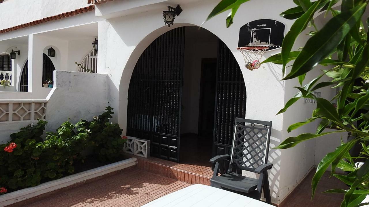 Сasa de vacaciones La Palmera1 Casa Al Primer Piso Con 2 - Two Bedroom House On The First Floor --- La Palmera 2 Casa En Planta Baja Con 1 Dormitorio, One Bedroom House On The Ground Floor *