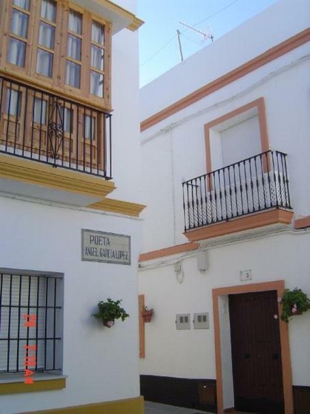 In Cadiz, Air Cond, Wifi, Patio Apartment Rota