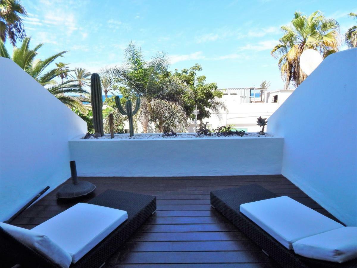 Beautiful Beachfront Apartamento