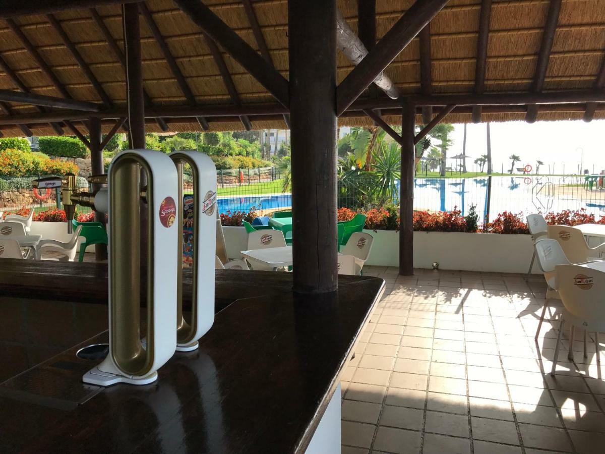 Mi Capricho, Beachfront, Grownfloor, Private Garden & Terrace * Sitio de Calahonda