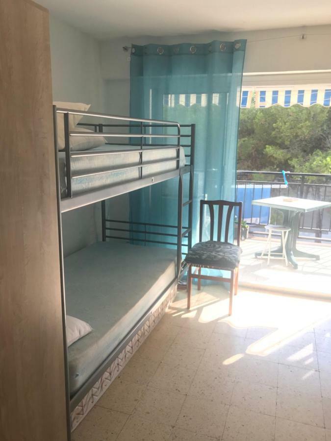 Compartidas En Un Apartamento *