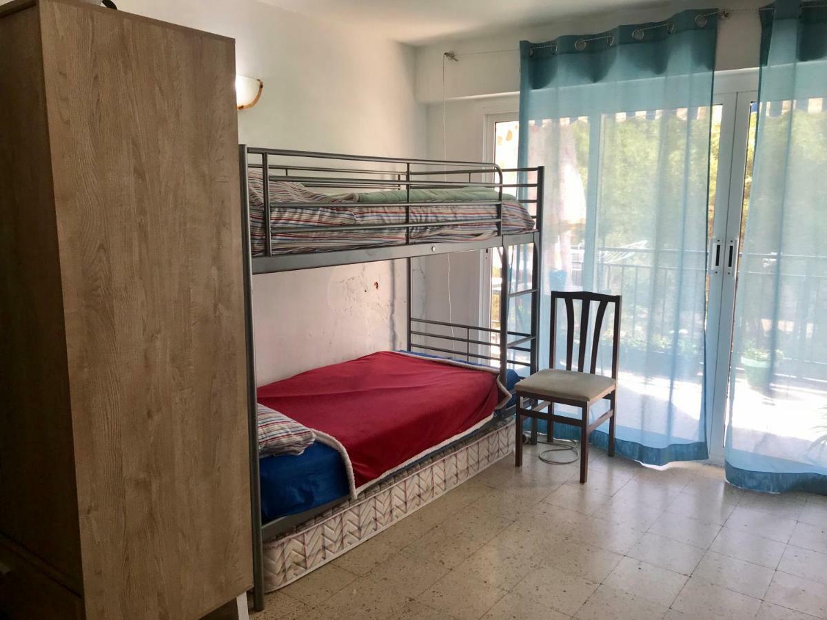 Compartidas En Un Apartamento Homestay