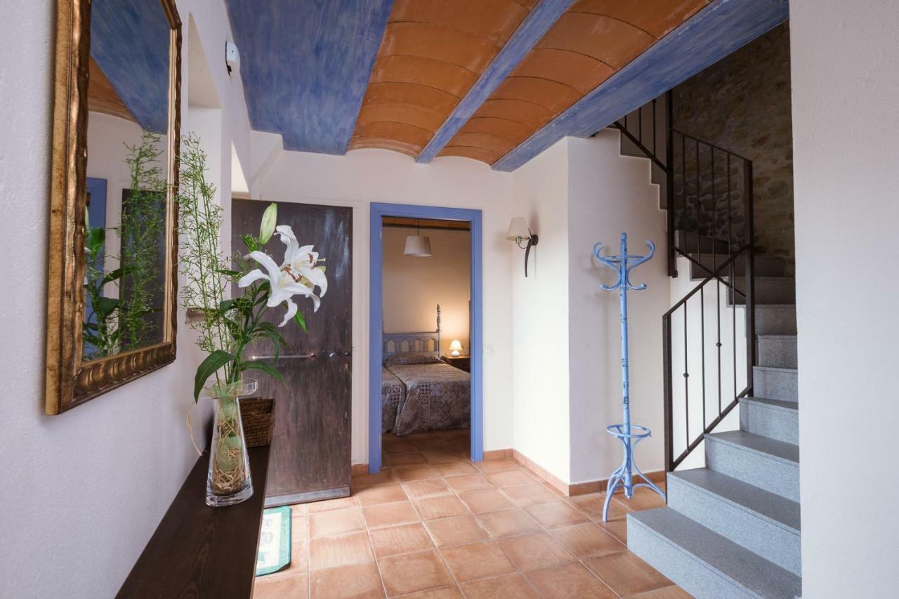 Masia Baix Emporda Monells