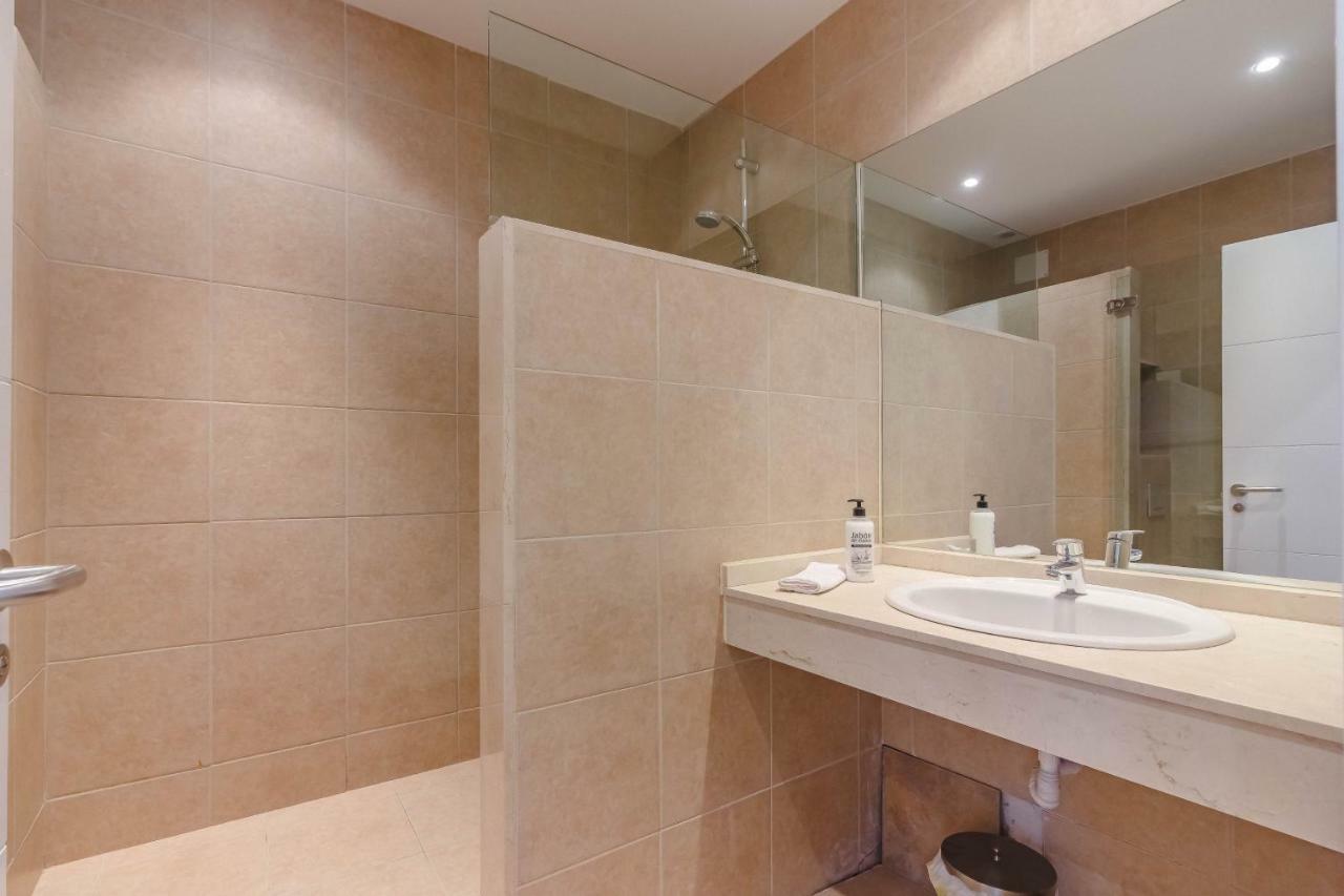 Isabella, Luxury With Heated Pool Ocean View In Adeje, Tenerife Villa