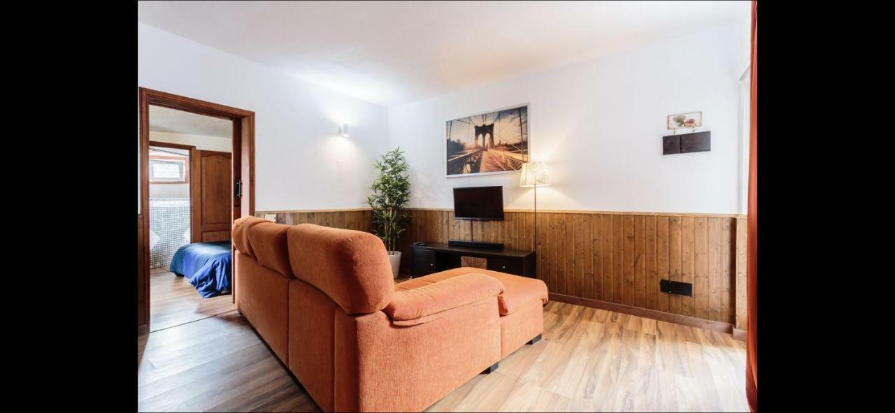 Casa Cora Con Jacuzzi Holiday home *