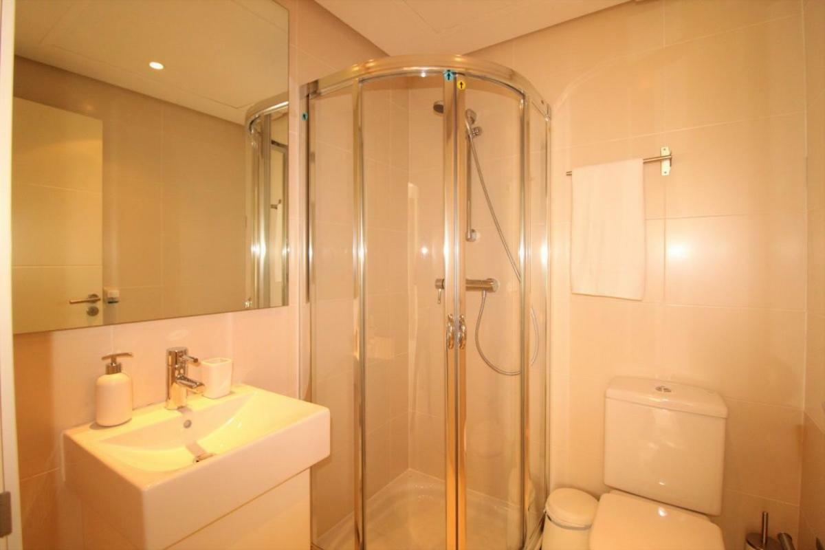 Alcazaba Lagoon Apartamento *
