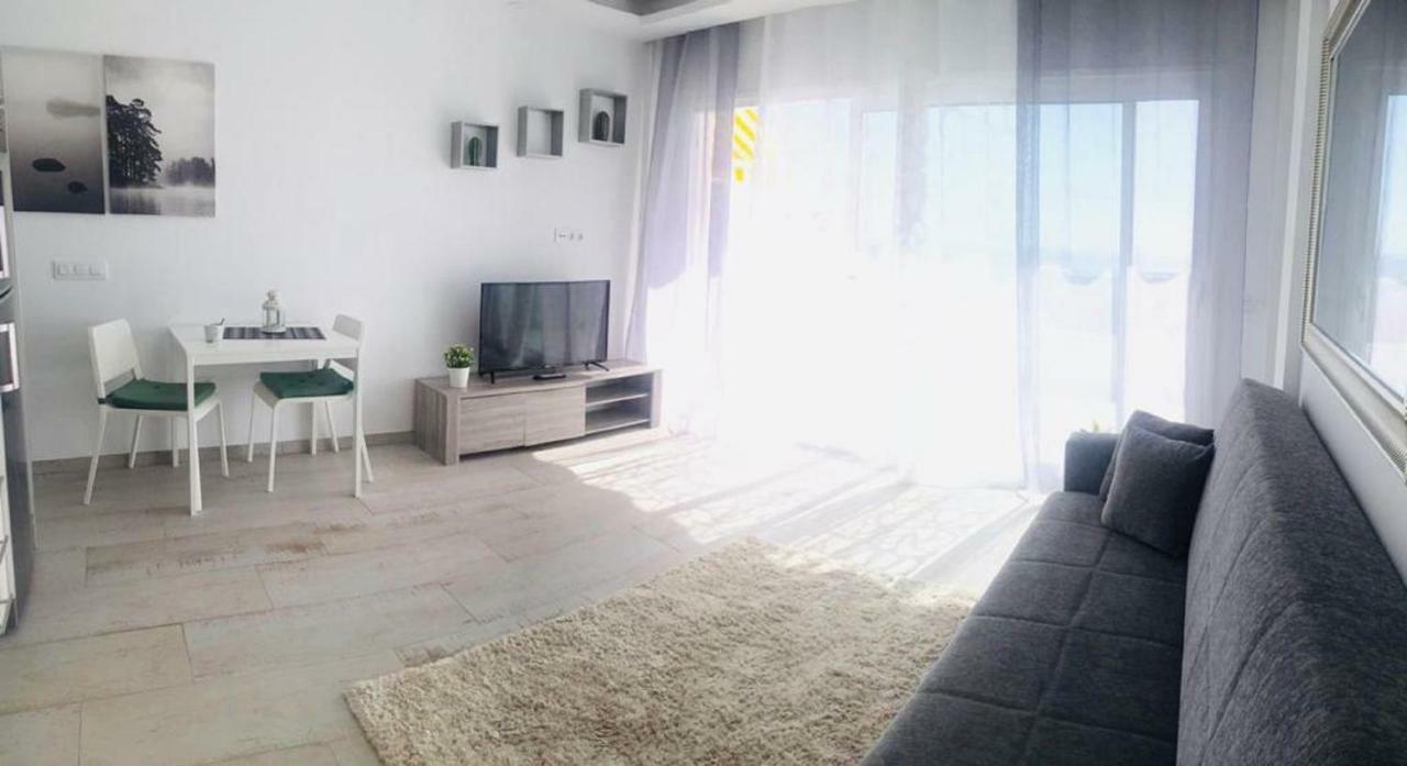Summer Sunshine In Cristianos Apartamento