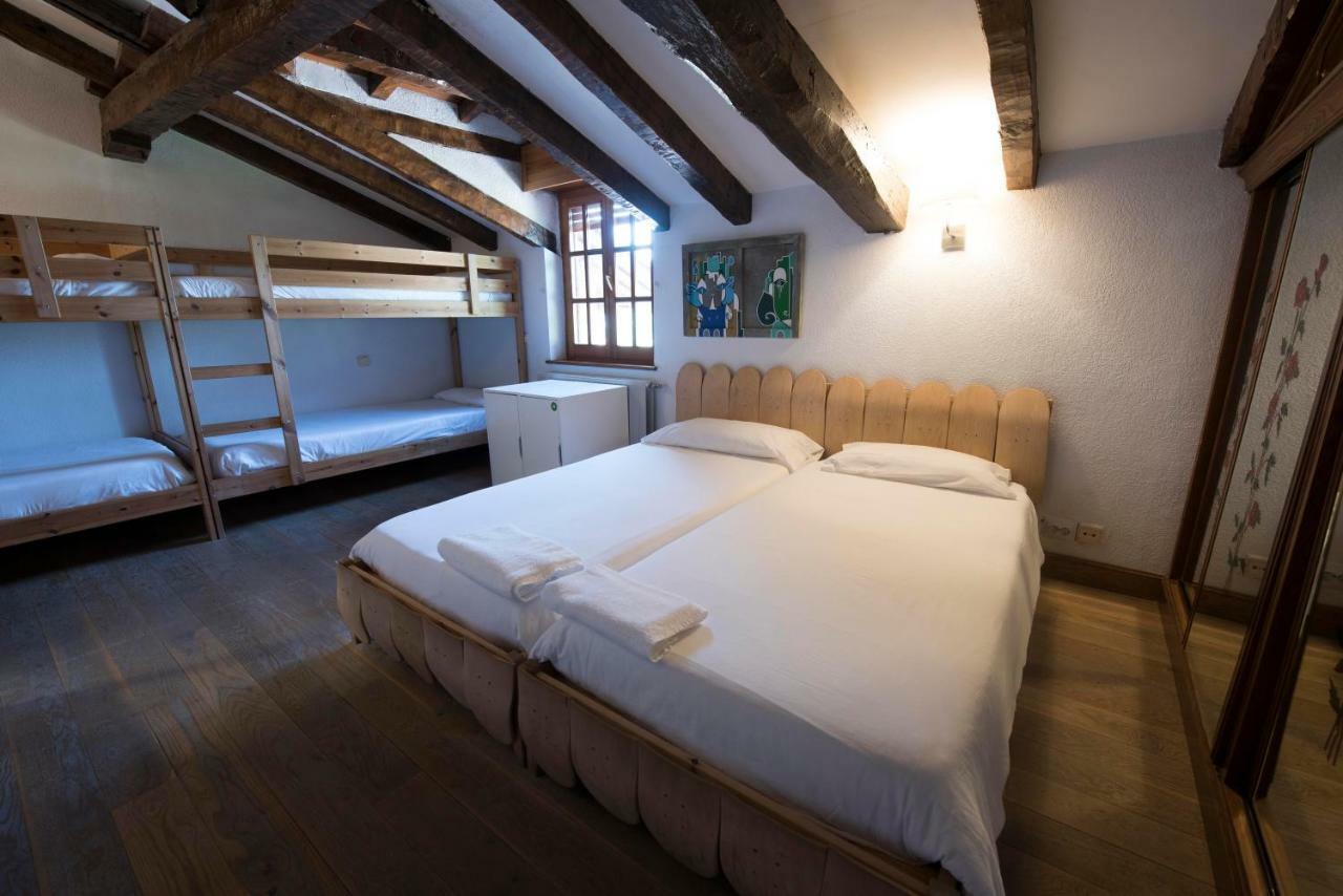 Moana Surf Hostal