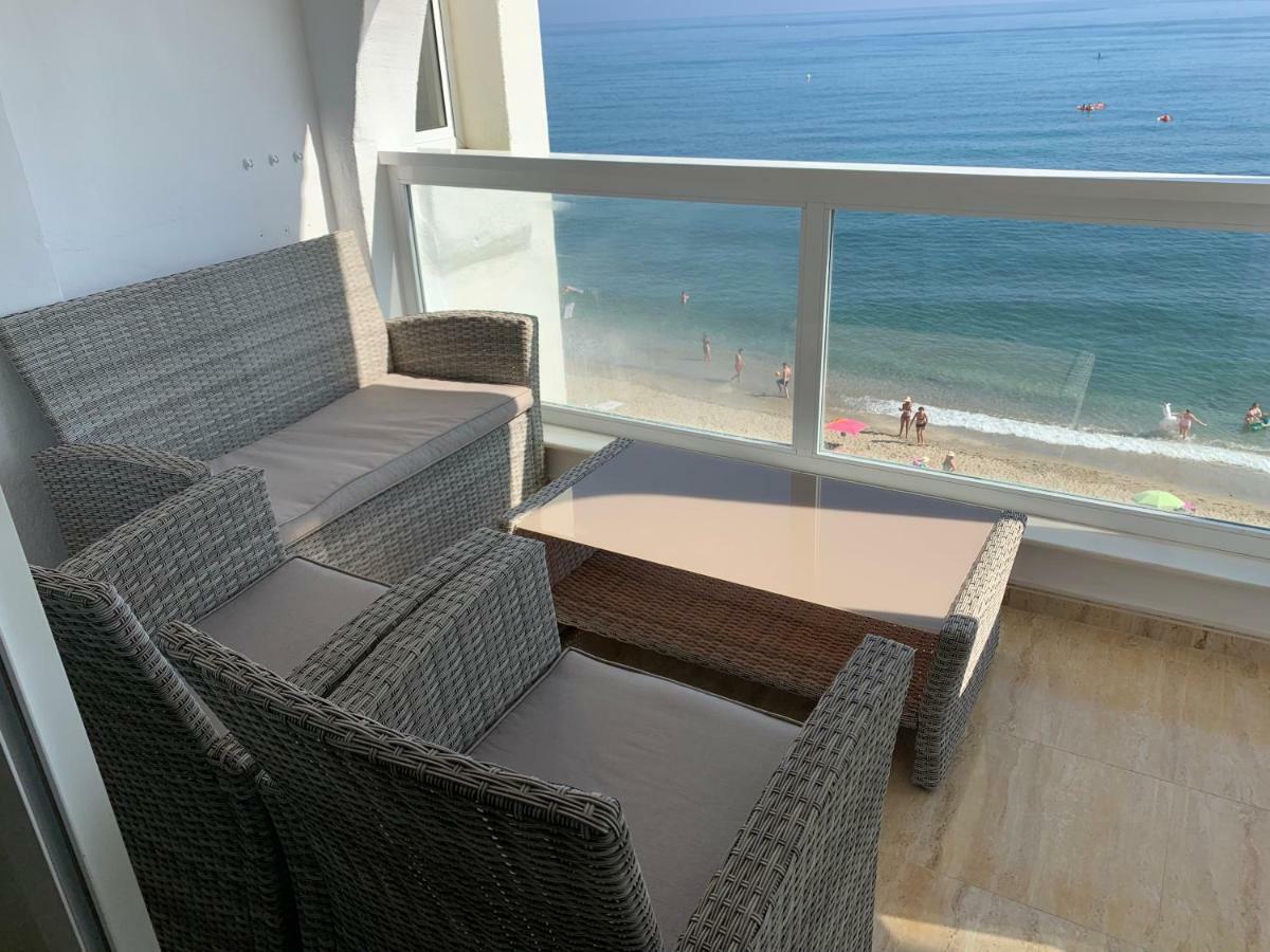 Apartament Aguamarina On The Beach Front Apartamento *