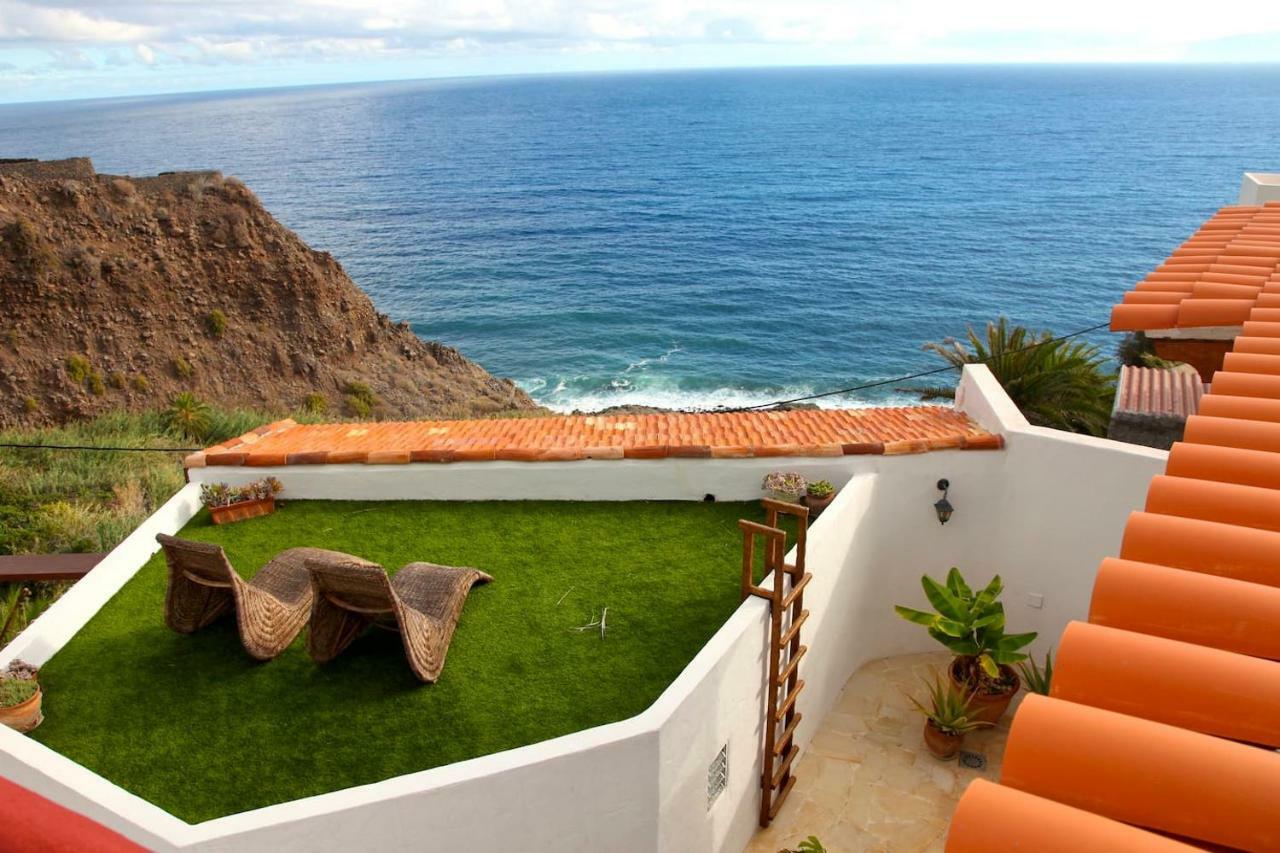 With Ocean View Villa