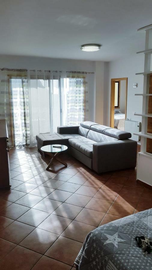 Apartamento Amplio Y Tranquilo Con Vistas