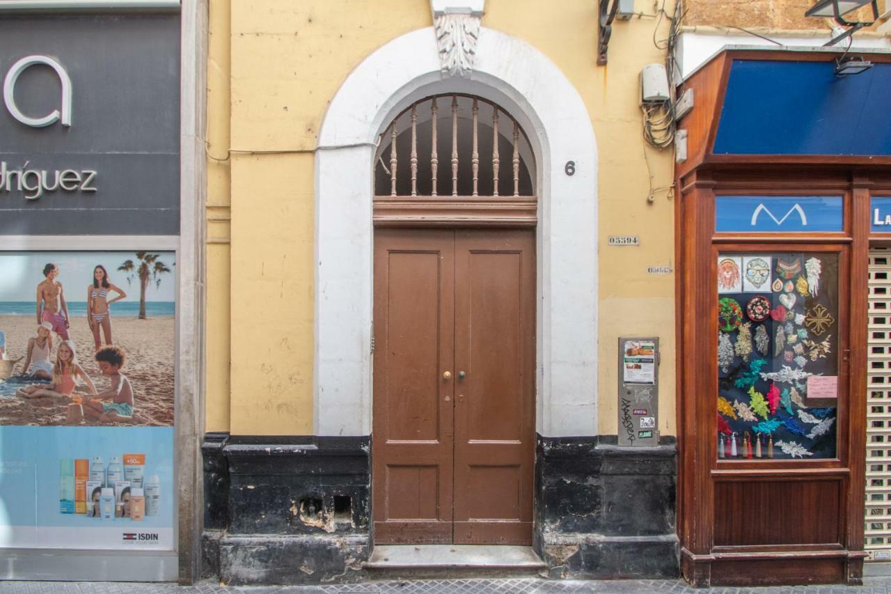 Del Arqueologo De Cadiz