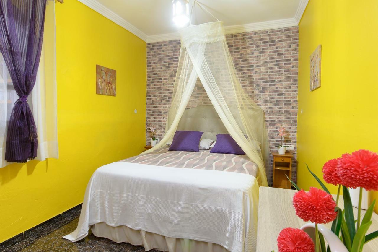 Hearth Away From House. Breia * Puerto del Carmen (Lanzarote)