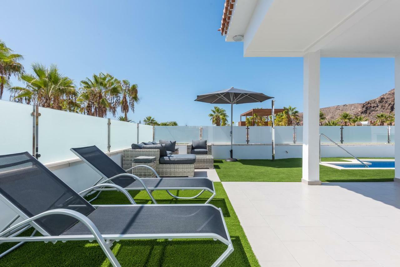 Luxurious 5* - 300m2 - Private Heated Pool - Garage - Wifi Villa *