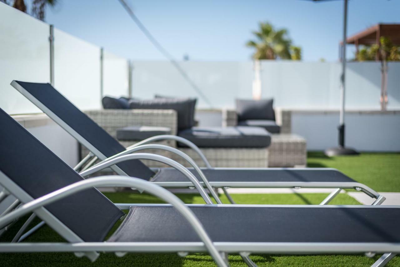 Luxurious 5* - 300m2 - Private Heated Pool - Garage - Wifi Villa *