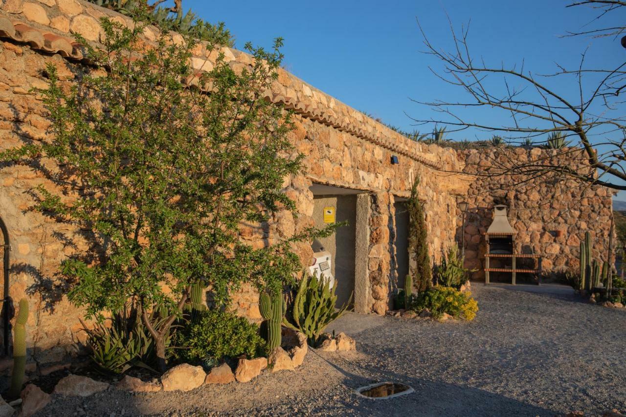Cuevas El Torriblanco Country house *