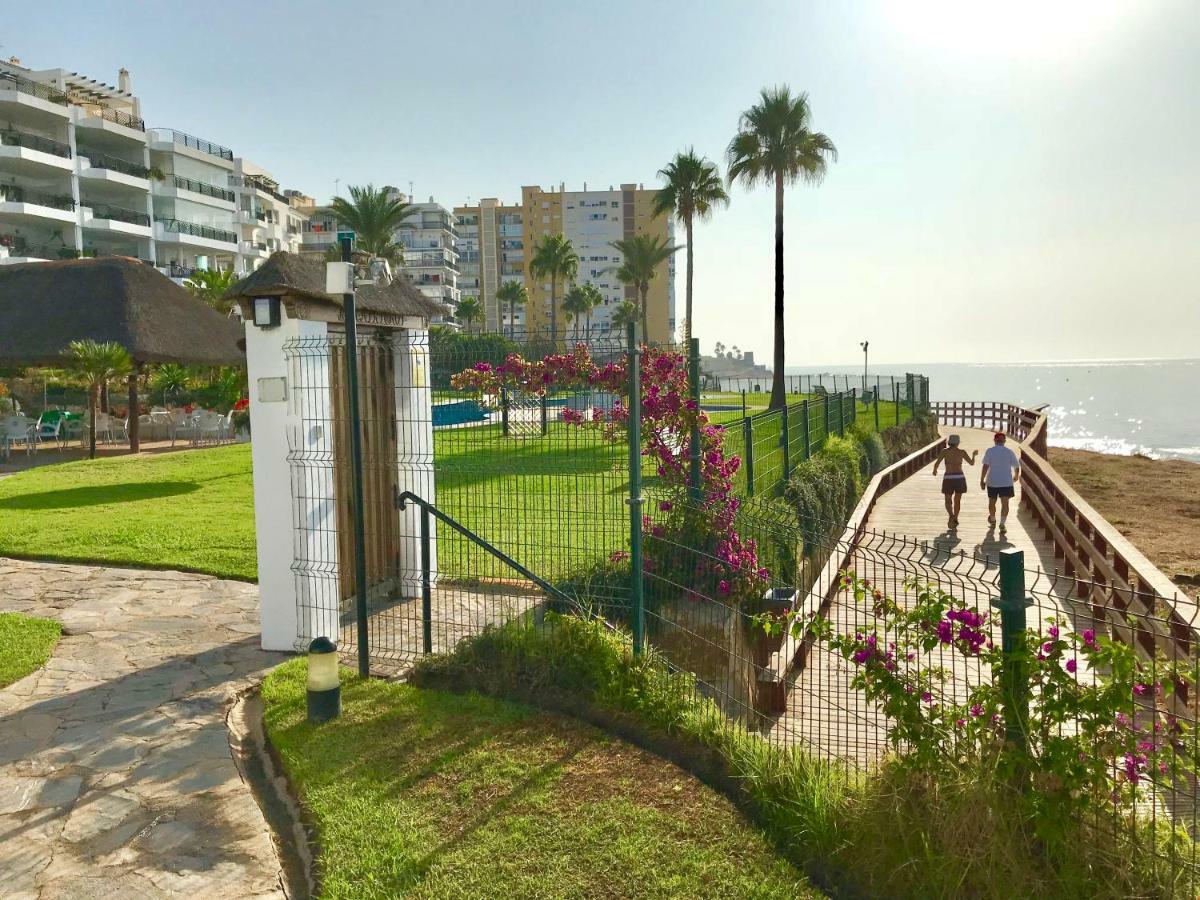 Apartamento Mi Capricho, Beachfront, Grownfloor, Private Garden & Terrace