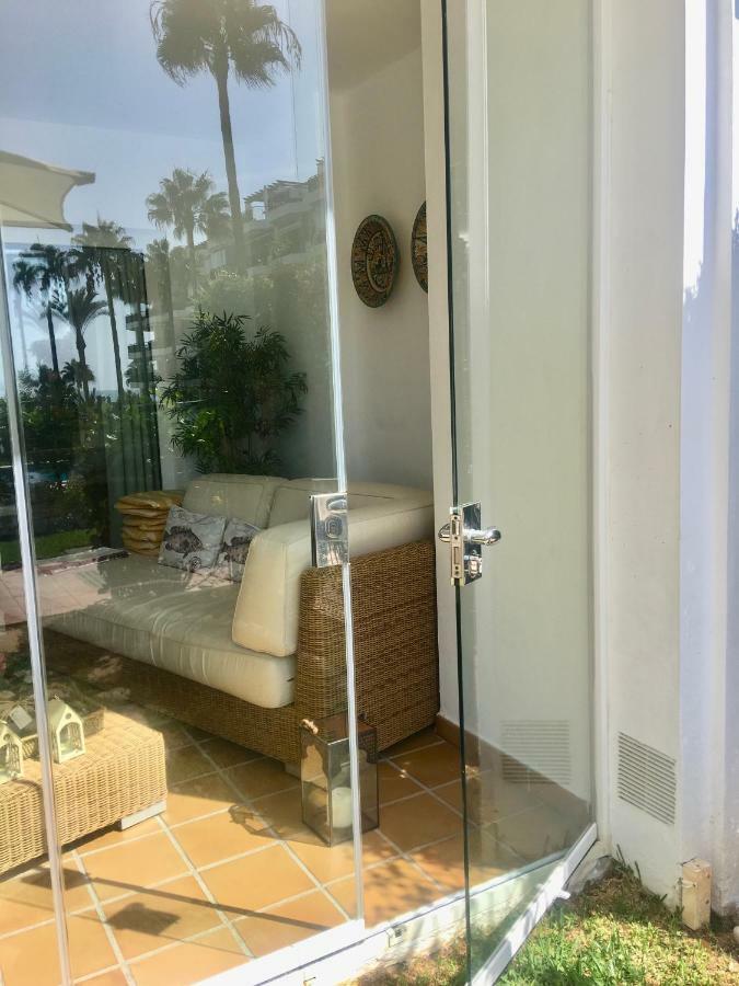 Mi Capricho, Beachfront, Grownfloor, Private Garden & Terrace Apartamento