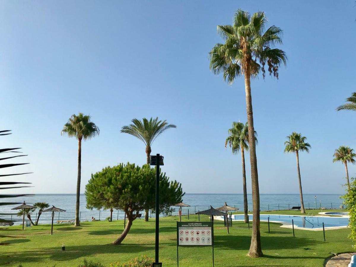 Mi Capricho, Beachfront, Grownfloor, Private Garden & Terrace Apartamento Sitio de Calahonda