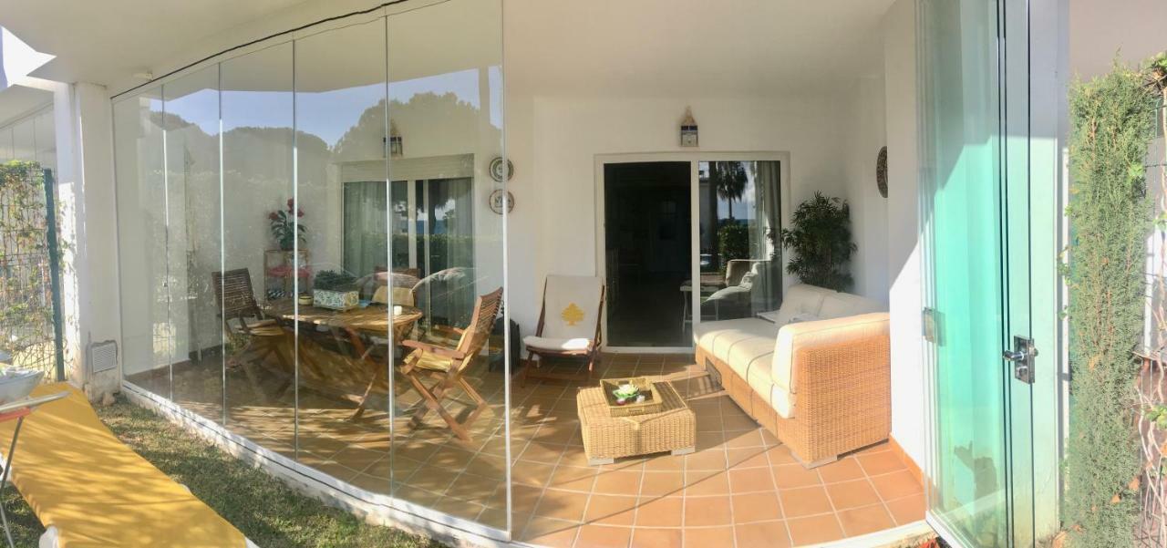 Mi Capricho, Beachfront, Grownfloor, Private Garden & Terrace Sitio de Calahonda