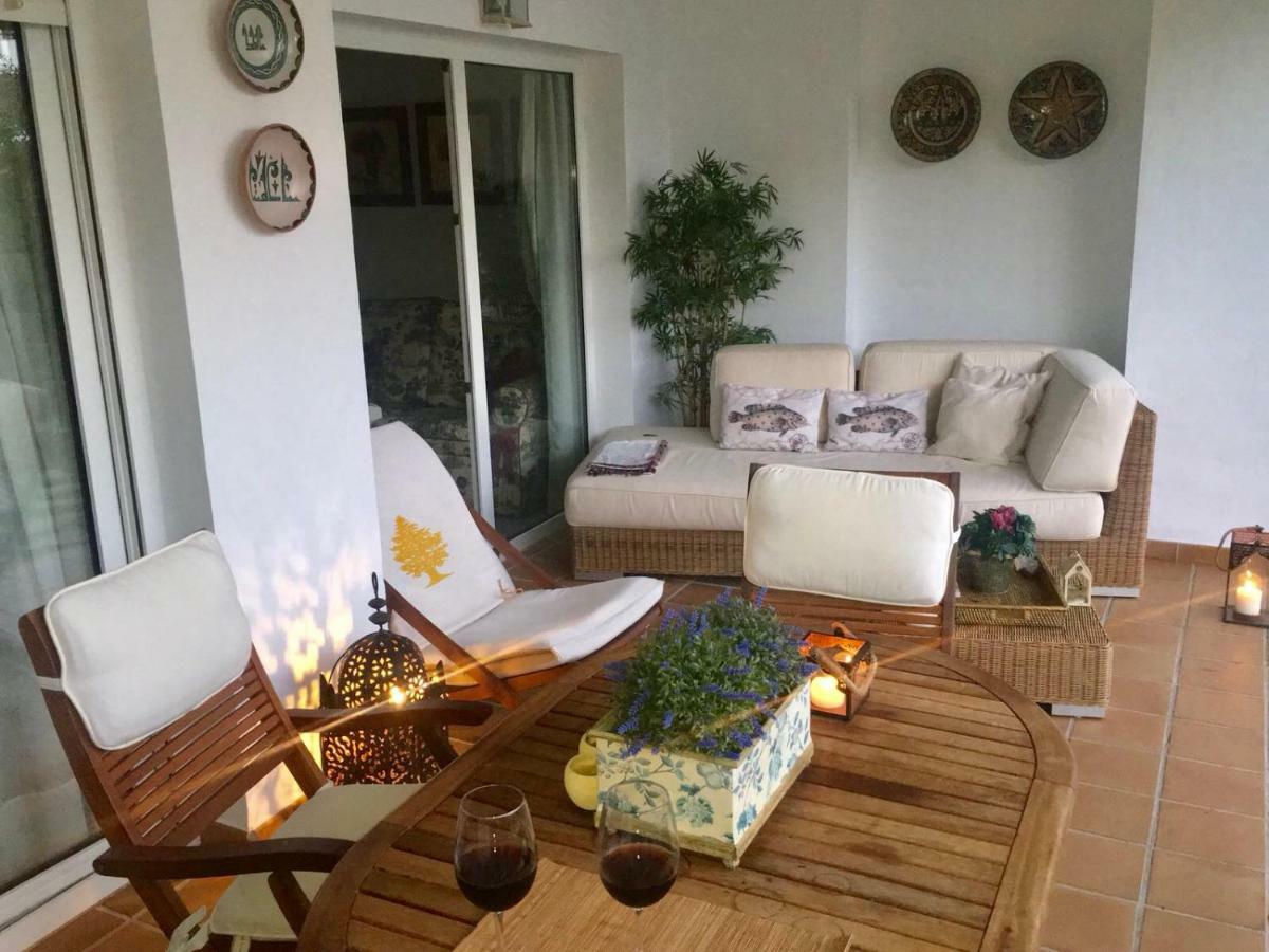 Mi Capricho, Beachfront, Grownfloor, Private Garden & Terrace Apartamento *