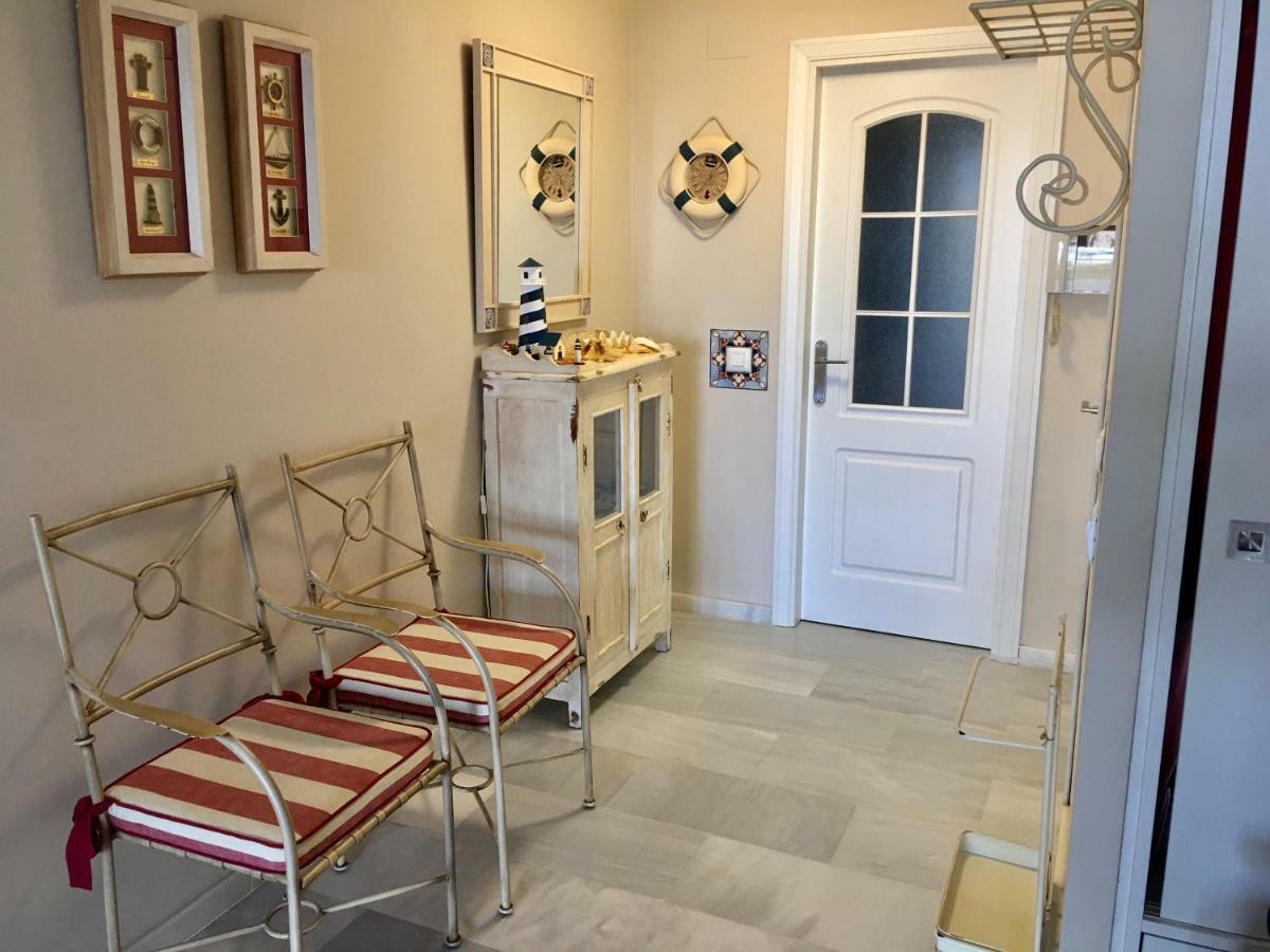 Mi Capricho, Beachfront, Grownfloor, Private Garden & Terrace *