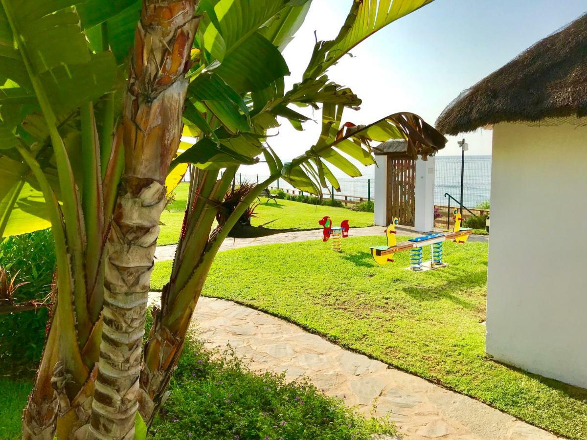 Mi Capricho, Beachfront, Grownfloor, Private Garden & Terrace
