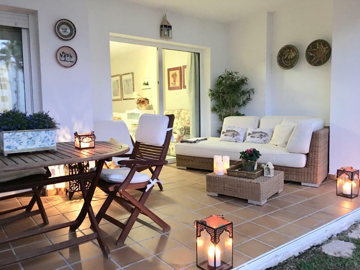 Apartamento Mi Capricho, Beachfront, Grownfloor, Private Garden & Terrace *