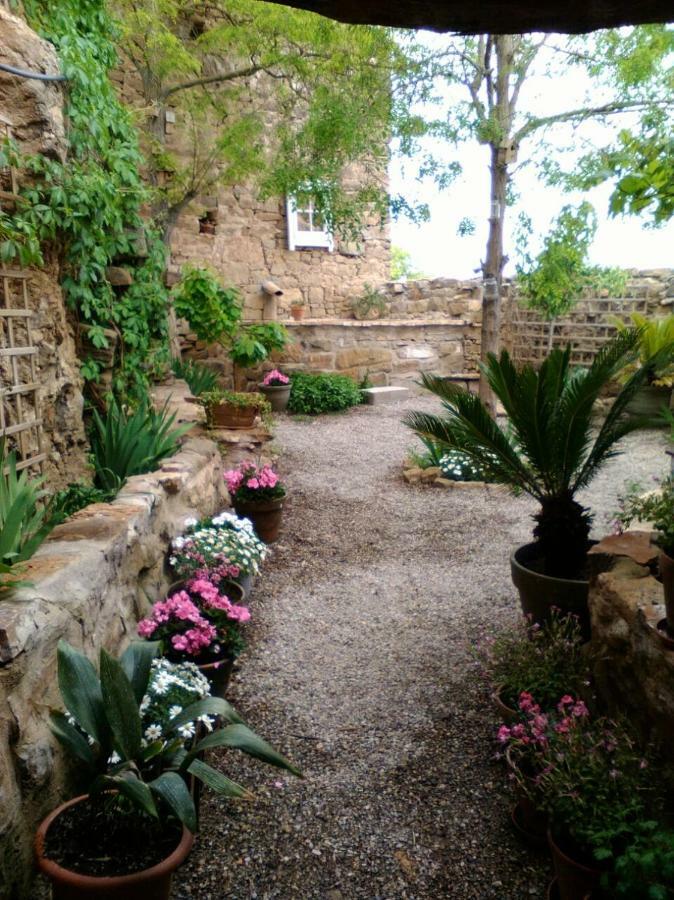 La Casa Dels Ocells (adults Only) Bed & Breakfast