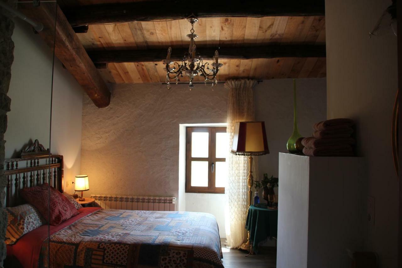La Casa Dels Ocells (adults Only) Bed & Breakfast