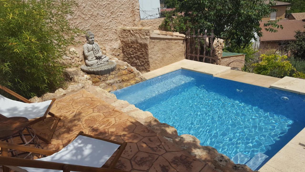 Almoguer