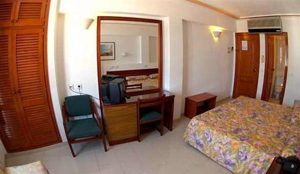 Guest house Hostal Bellavista Formentera 3*