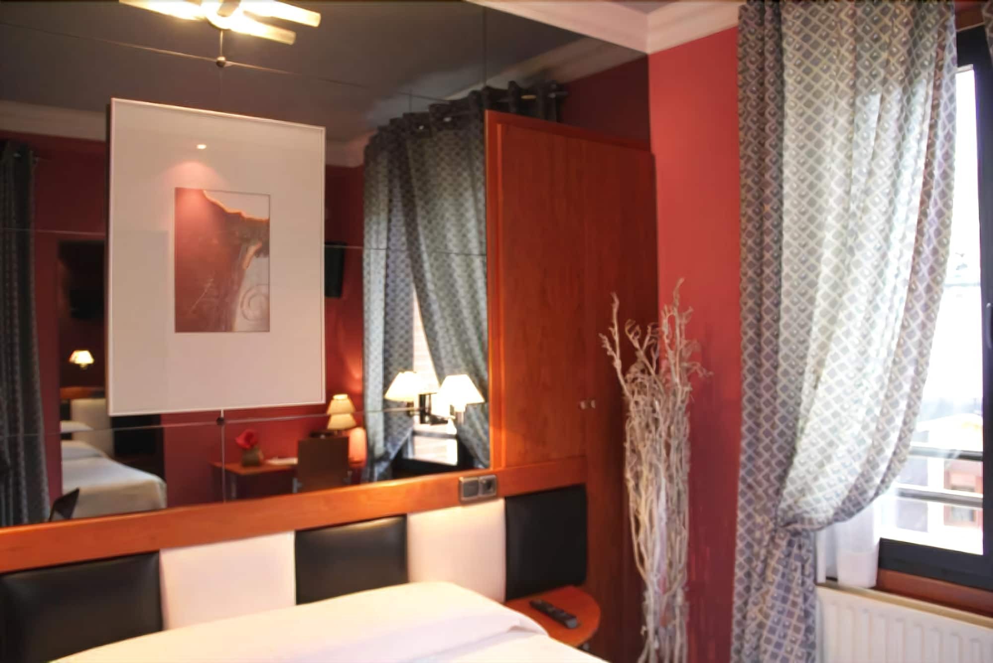 Oria Hotel