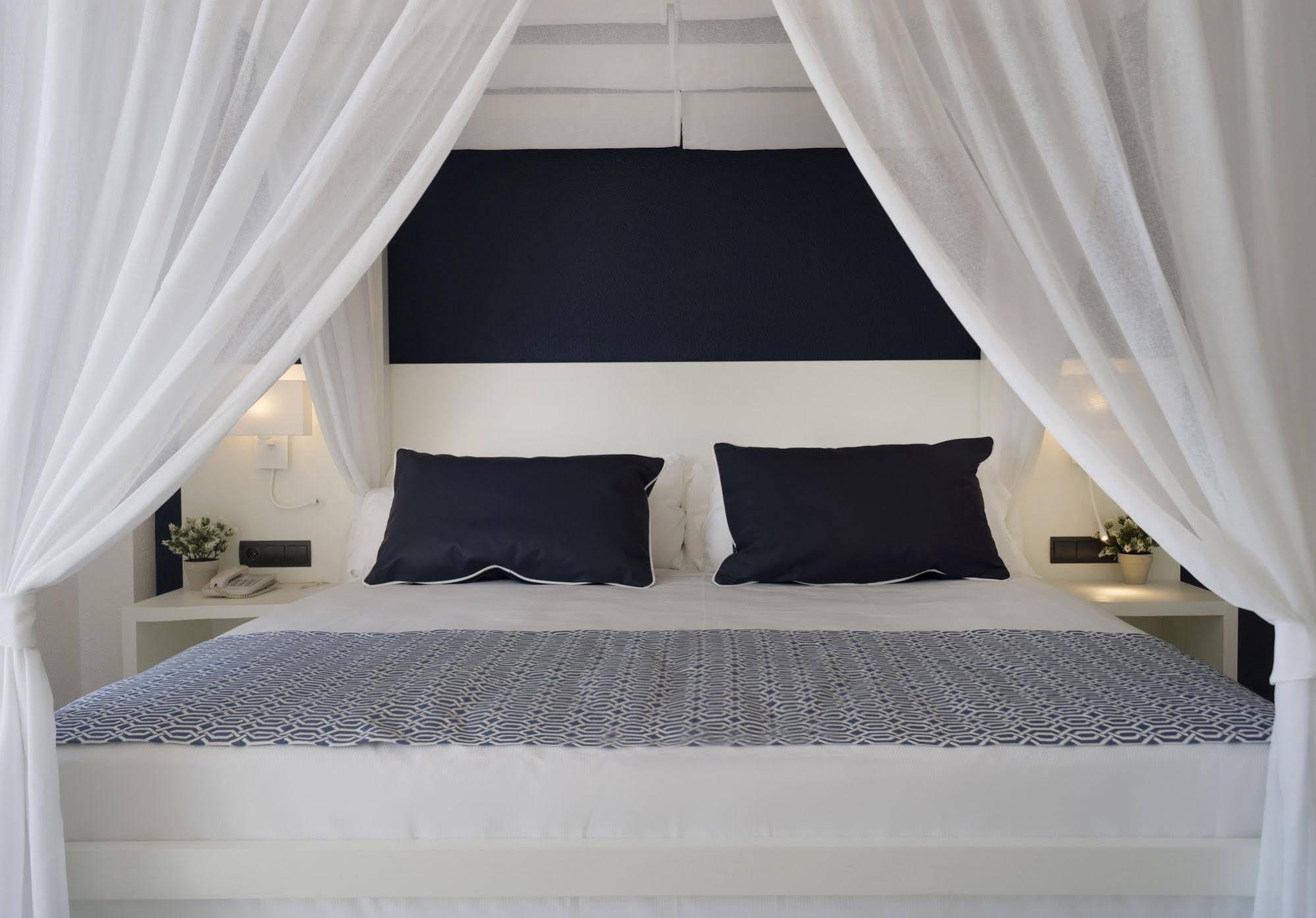 Catalonia Del Mar - Adults Only 4*