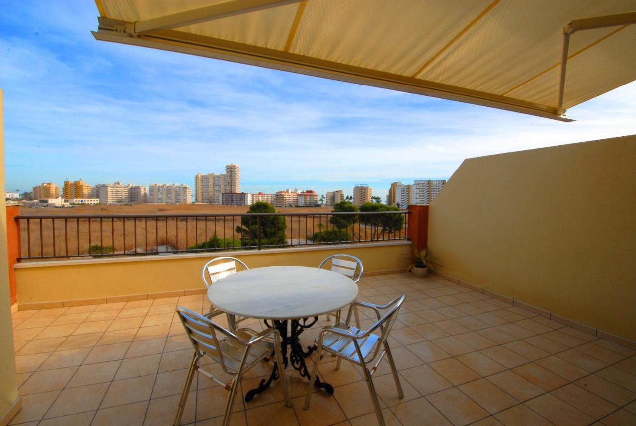 Bonito Atico Con Aire Acondicionado,piscina Comunitaria, Parking Y Wifi *